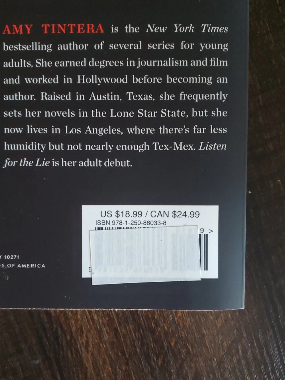 Listen for the Lie by Amy Tintera - Adult Fiction Book